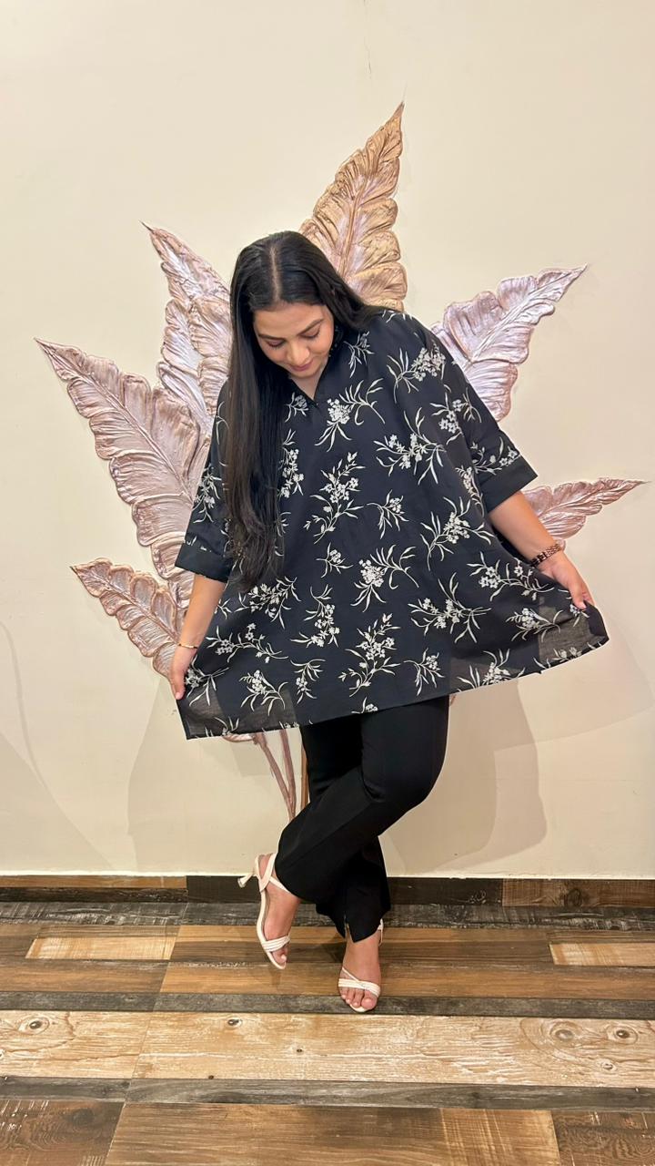 Monochrome Bloom Kurti: Relaxed-Fit Floral Tunic
